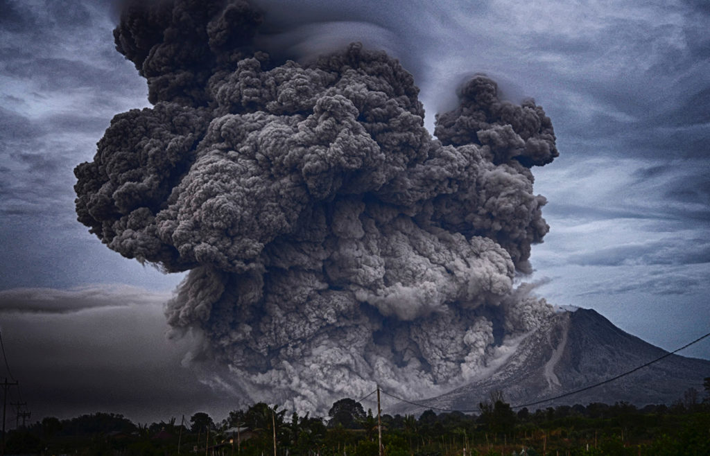 Luz de Maria de Bonilla - Volcanoes Purify