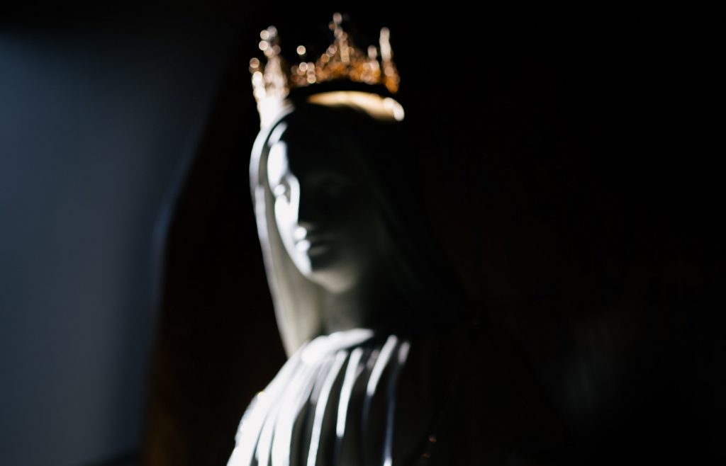 Լուզ - Վերջին ժամանակների թագուհի