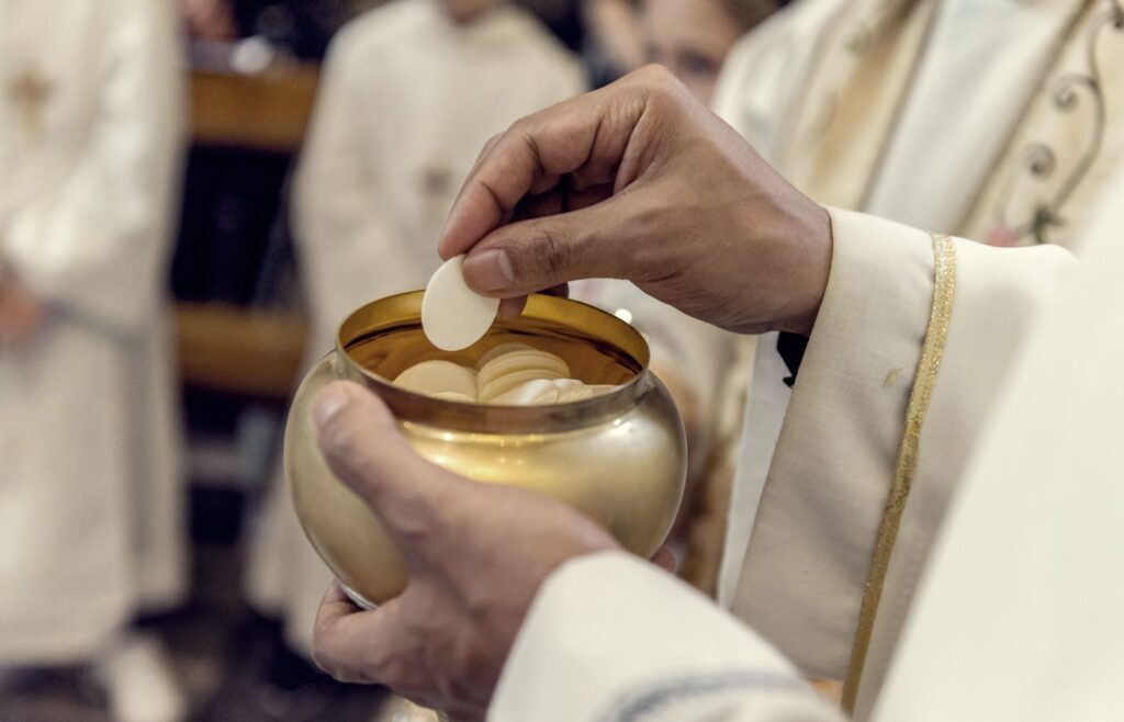 Martino – Venendo alla comunione in peccato grave