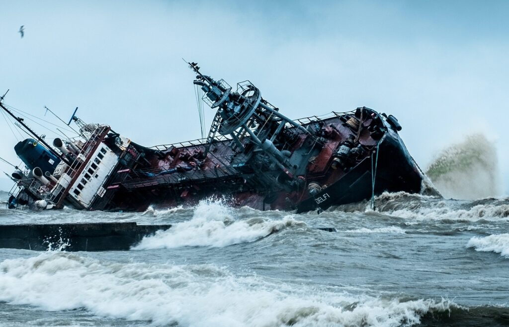 جیزیلا - پیٹر کشتی کو چلانے سے قاصر ہے۔