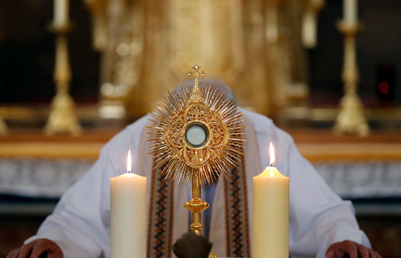 Manuela - Vive in i Sacramenti